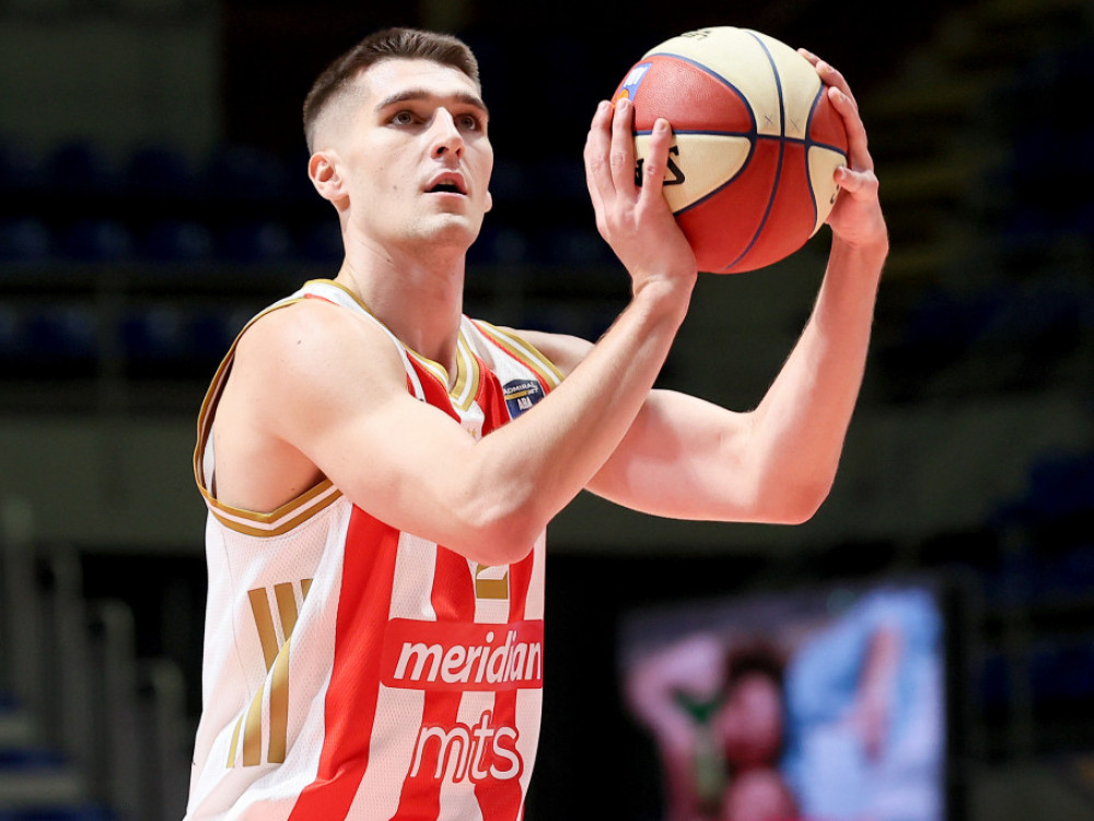 Stefan Miljenović, košarkaš Zvezde