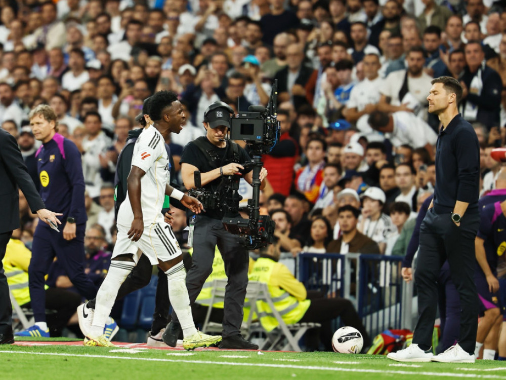 Ćabi Alonso i Vinicijus Žunior