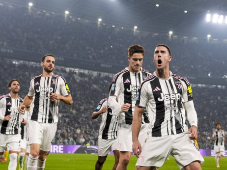 Novi trener se čeka u boljem raspoloženju: Juventus prekinuo crni niz uz dva penala, Vlahović pogodio