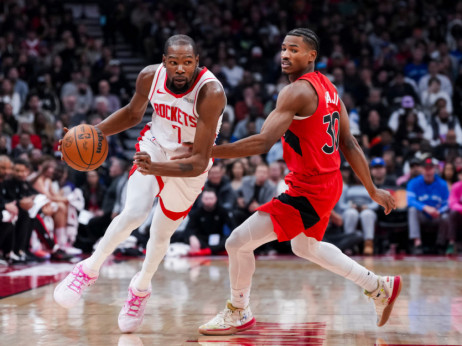 Rajakovićev "zeleni" Toronto sipao trojke, ali nije sapleo Hjuston: "Starac" Durent čini čuda