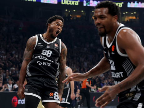 (UŽIVO) Partizan - Barselona (41:33): Vašington i Džouns vode crno-bele do preokreta na poluvremenu