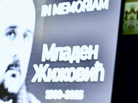 Fudbalska Srbija u suzama na oproštaju od Mladena Žižovića u Kragujevcu