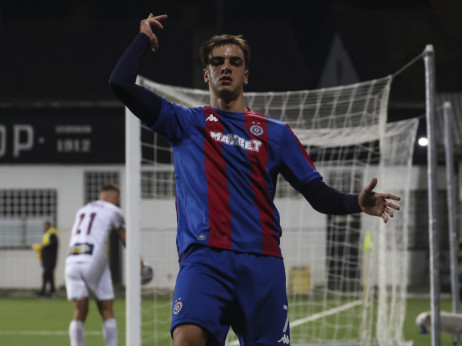 (VIDEO) Jovan Milošević kao Vejn Runi: Partizan poveo "makazicama"!