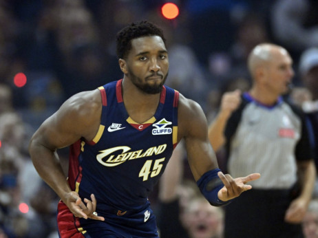 Donovan Mičel "razbio" Filadelfiju, a za sve je kriva igrica: Neki klinac me je iznervirao na NBA 2K