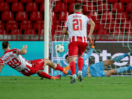 Zvezda ispravila kičmu, Arnautović sriušio Lil za bolje dane u Ligi Evrope