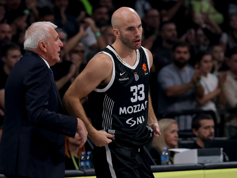 Željko Obradović i Nik Kalates na meču Partizana i Barselone