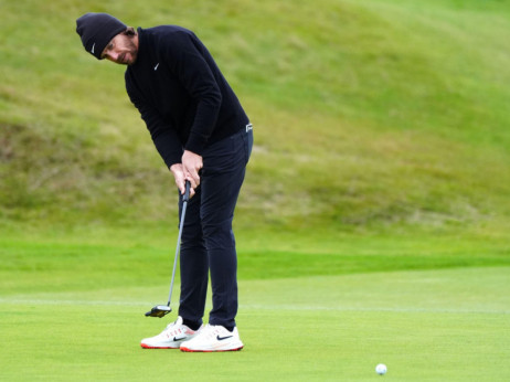 Flitvud na deobi prve pozicije i nakon 36 rupa