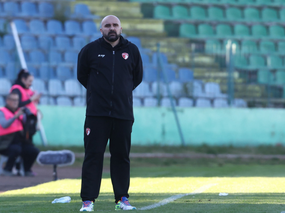 Fudbaleri Radničkog 1923, nosiće crne dresove do kraja sezone