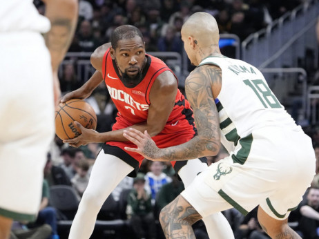 Kevin Durent predvodio Hjuston do preokreta protiv Milvokija