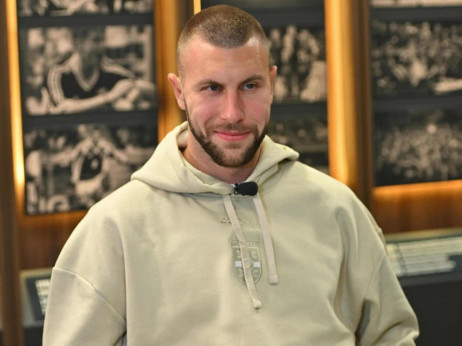 Strahinja Pavlović o Paunoviću, jubileju, Srbiji, svlačionici i hobiju: Manje slušam muziku, više Arena sport