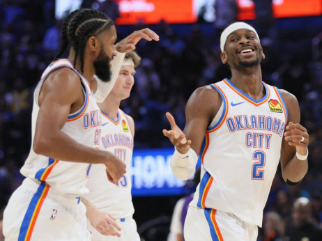 Ništa od derbija: Oklahoma razbila Lejkerse, Šej Gilidžes nadigrao Dončića