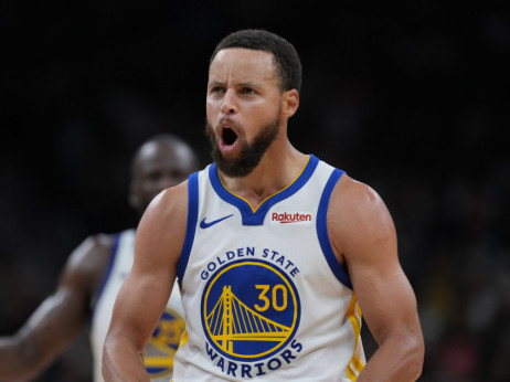 Veliki slobodan igrač na tržištu patika - Stef Kari raskinuo saradnju sa Ander Armorom