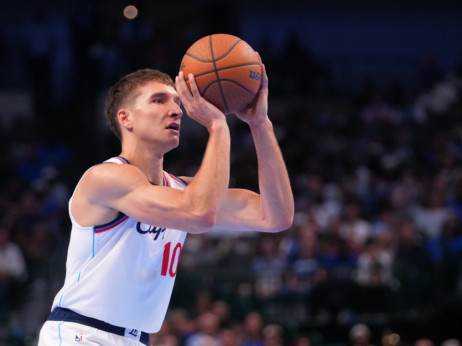 (VIDEO) Bogdanović dobio šansu i odmah stao uz Hardena: Možda trener LA Klipersa konačno promeni ploču