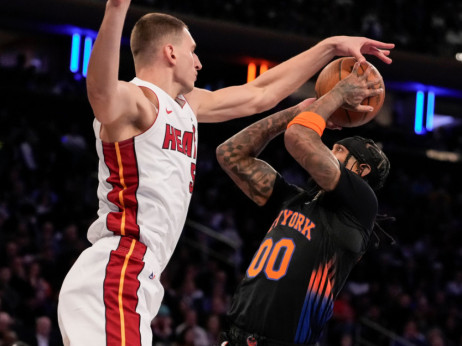 (VIDEO) Jović pobrao aplauze za "ala Jokić" asistenciju, ali nije se nadavao poena: Majami pao u Njujorku