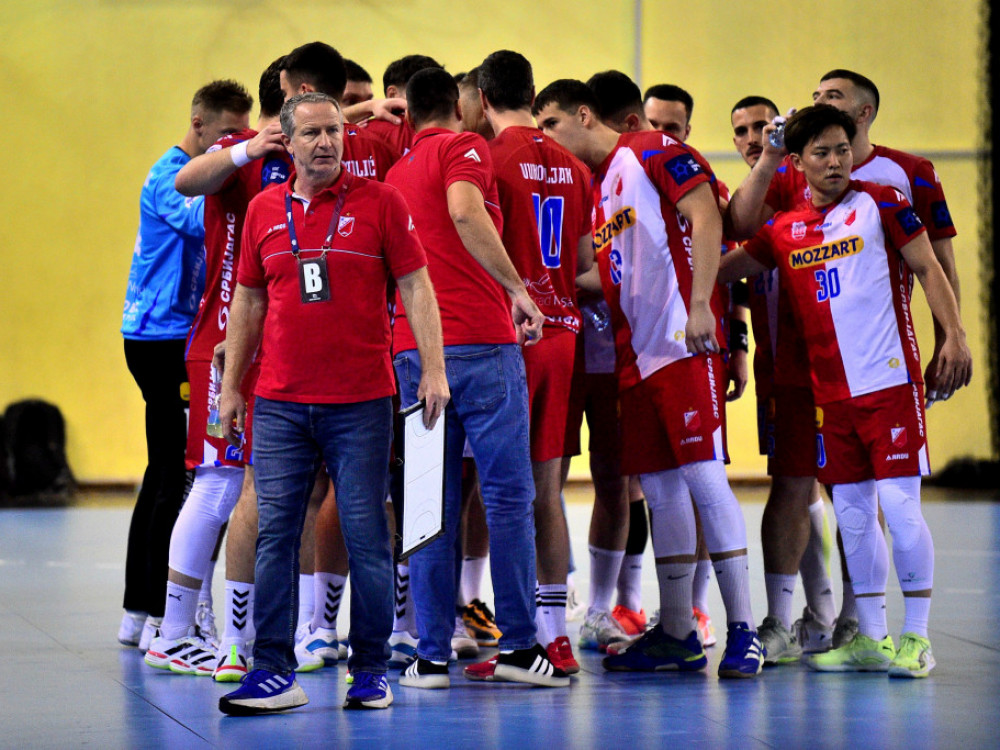 Rukometna ekipa Vojvodine, na jednom od ovoseznskih mečeva