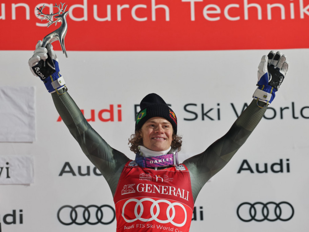 Lukas Pineiro Broten skijaš