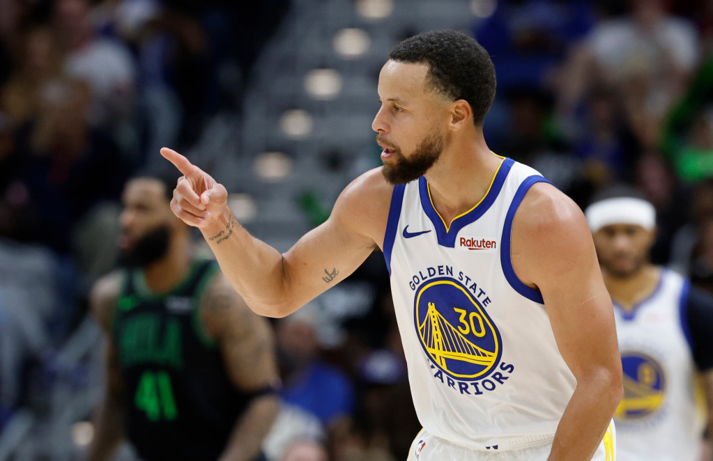 Još uvek oduševlja navijače, Stef Kari