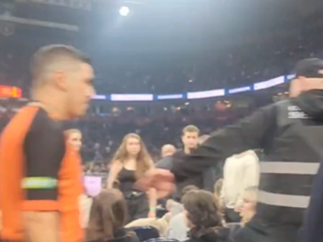 (VIDEO) Sudije žestoko izviždane na poluvremenu: "Grobari" iskazali revolt