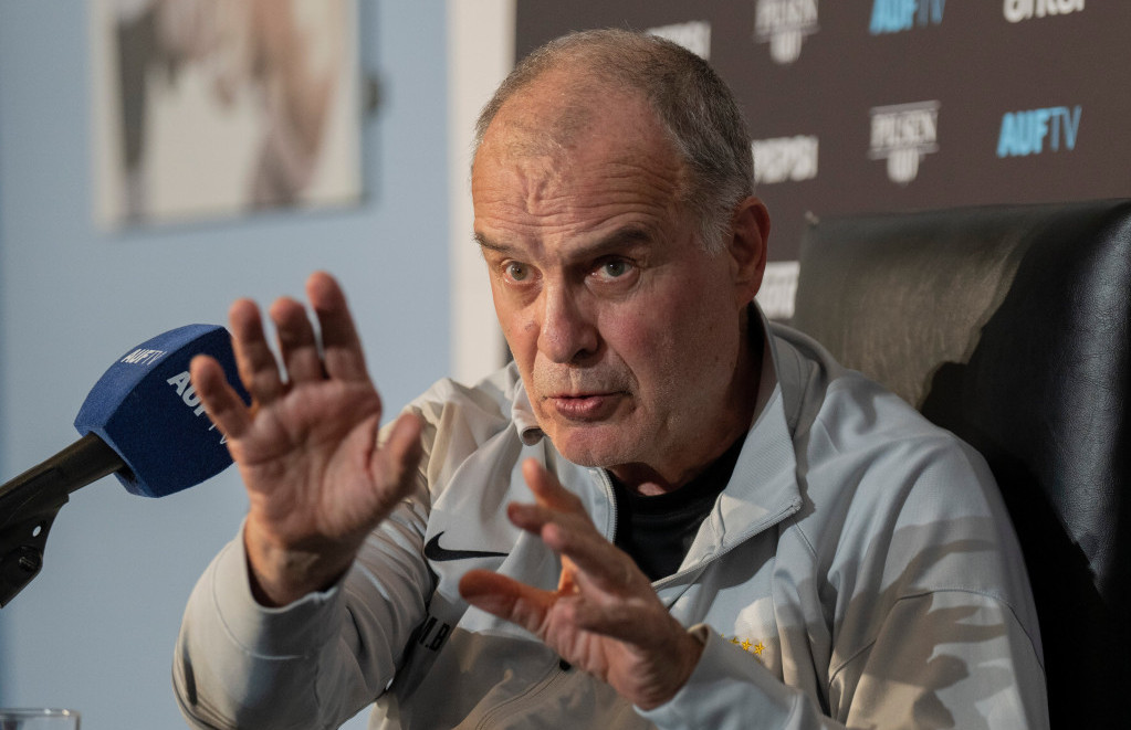 Marselo Bijelsa je držao dva sata pres konferenciju