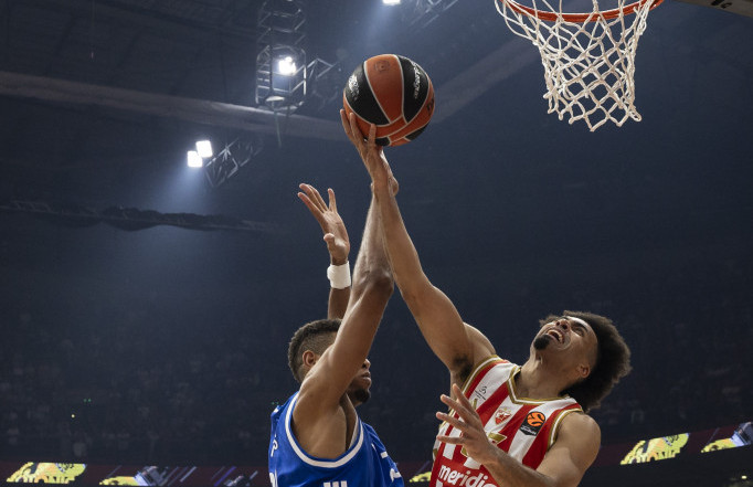 Džordan Nvora u akciji