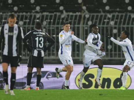 Katastrofalan debi za Stojakovića: Železničar projurio kroz snežnu Humsku i Partizanovu šuplju odbranu