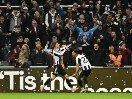 (VIDEO) Gvardiola sve zeleniji od muke: I Njukasl uštopovao "građane"