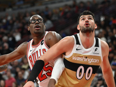 Vukčević nadomak dabl-dabl učinka, ali nedovoljno za trijumf: Čikago jedva savladao Vašington