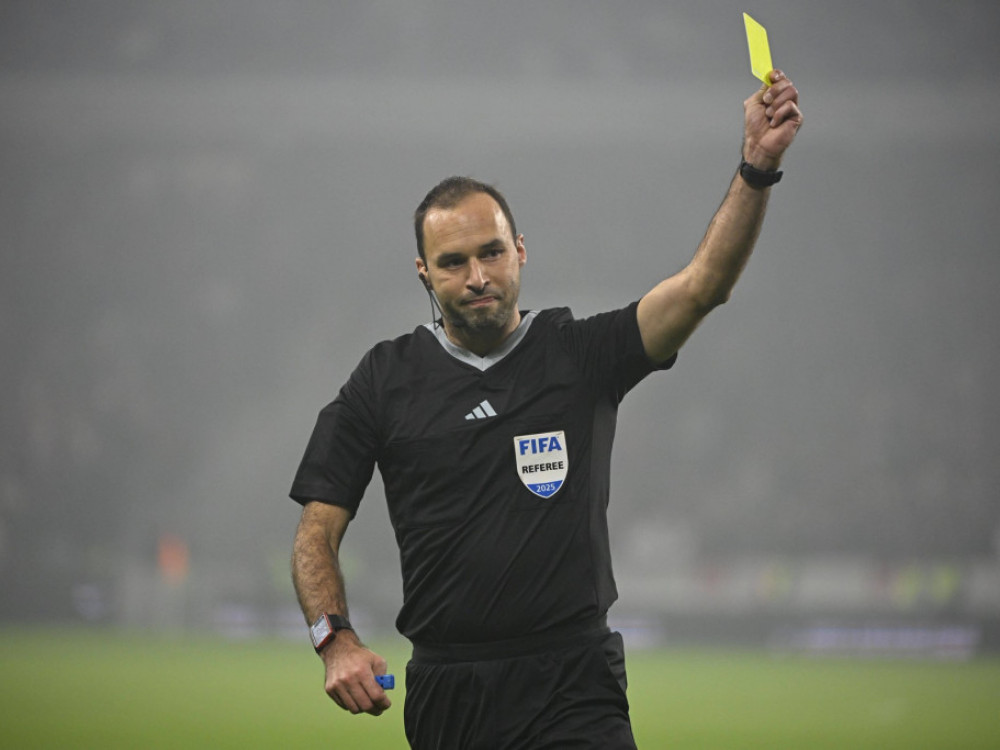 Žerom Brisar, francuski fudbalski sudija deli pravdu Crvenoj zvezdi u Ligi Evrope.