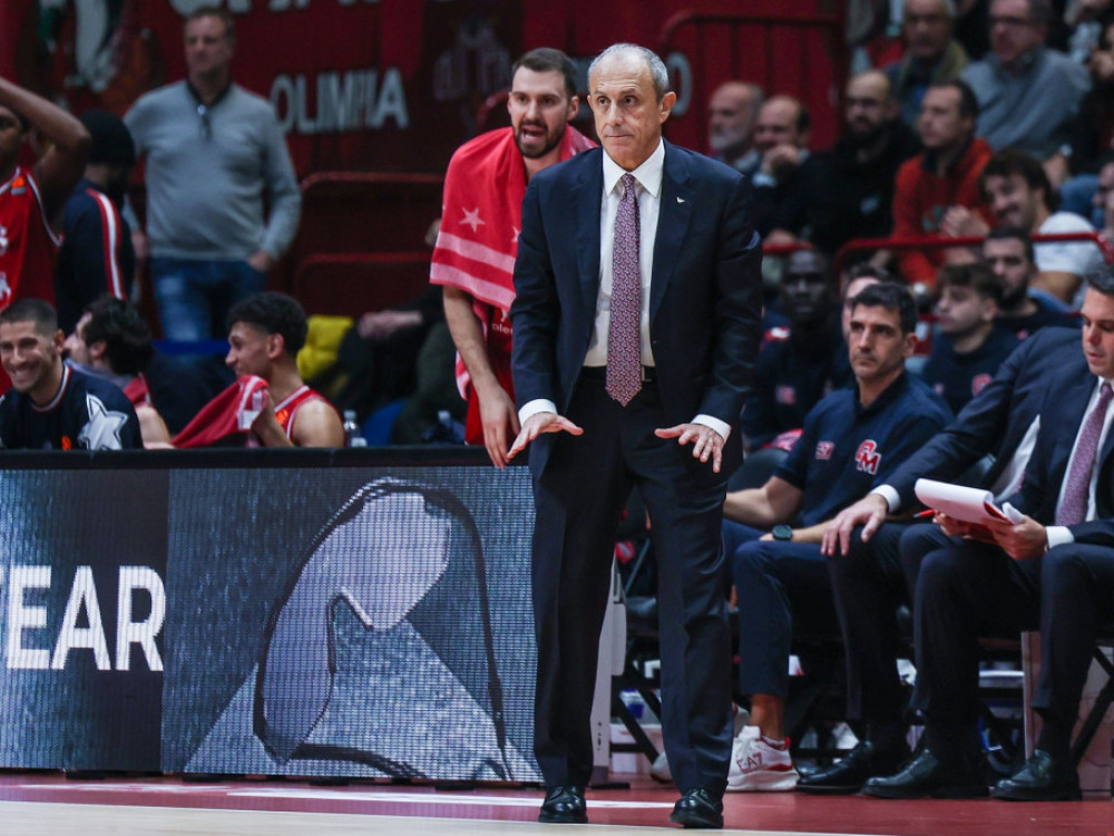 Etore Mesina više neće biti na klupi Armanija