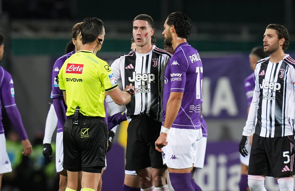 Dušan Vlahović i sudija Danijele Doveri