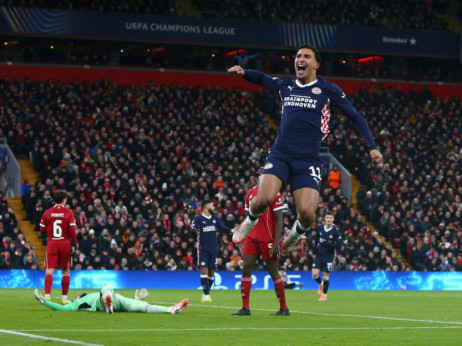 Šta se dešava sa šampionskim Liverpulom? PSV se poigravao na "Enfildu", Real strahovao u Pireju