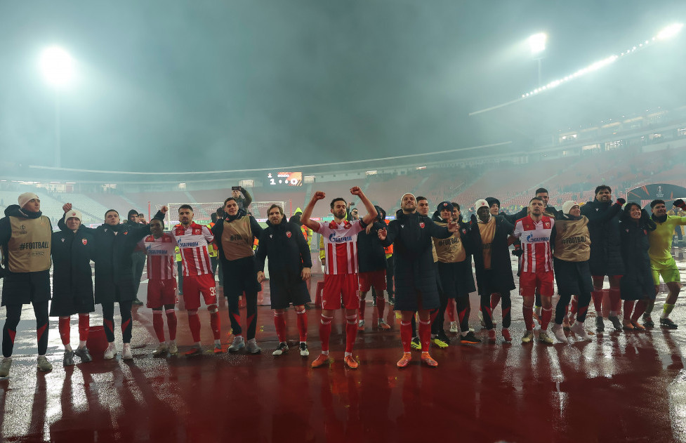 Fudbaleri Zvezde posle pobede nad Rumunima