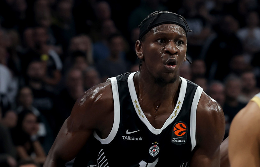 Isak Bonga, košarkaš Partizana