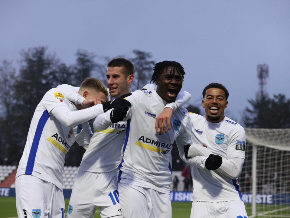 Kvaku Karikari sa saigračima