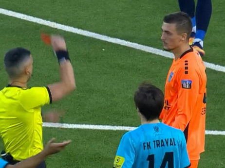 (VIDEO) Senzacija Trajala u Pančevu i istorijski plasman u četvrtfinale Kupa Srbije: Železničar koštalo isključenje golmana Lukića