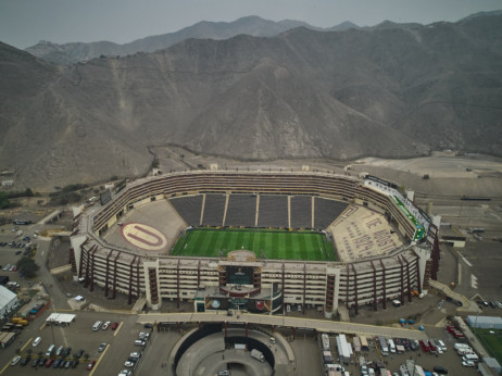 Kakva priča iz Perua: "Novinar" putovao 18 sati do Lime, prenosio finale Kopa Libertadores sa brda iznad stadiona i sada je "kralj"