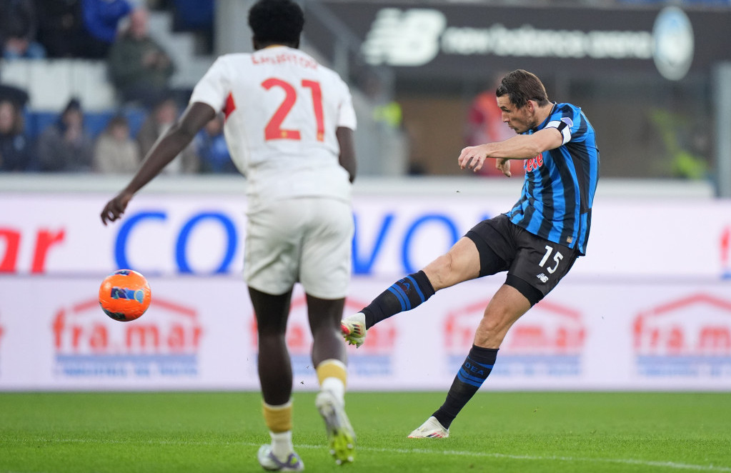 Marten De Ron je postigao gol protiv Đenove