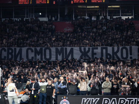 (VIDEO) Podrška Obradoviću kao da je i dalje tu! Navijači Partizana skandirali bivšem treneru