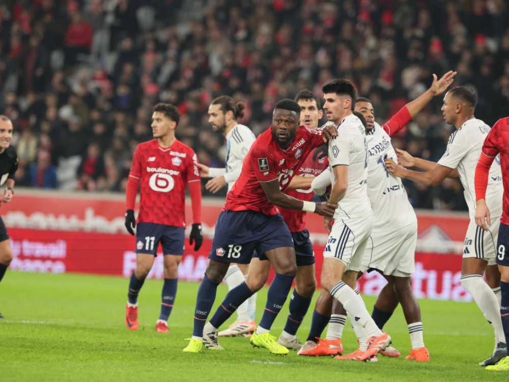 Fudbaleri Lila na meču protiv Pariza