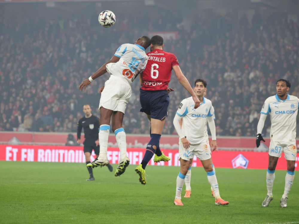 Fudbaleri Lila i Marseja, u meču Lige 1