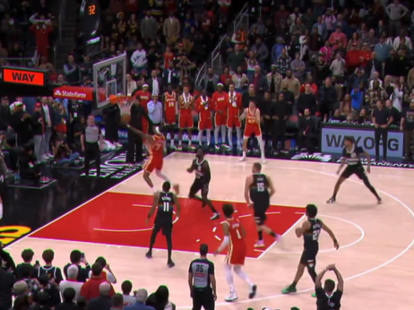 (VIDEO) Šta je ovo pokušala Atlanta u poslednjem napadu: Išla na polaganje, a samo ih je trojka održavala u životu?