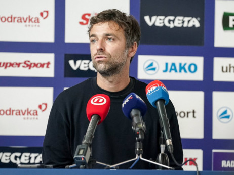 Trener Hajduka okrivio bakljadu "Torcide" za remi: Za to vreme se Dinamo napunio energijom