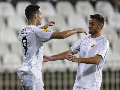 Golovi za TV špice, mrak, prekid i isključenje na Čairu: Pobeda Čukaričkog u režiji Tedića i Tufegdžića