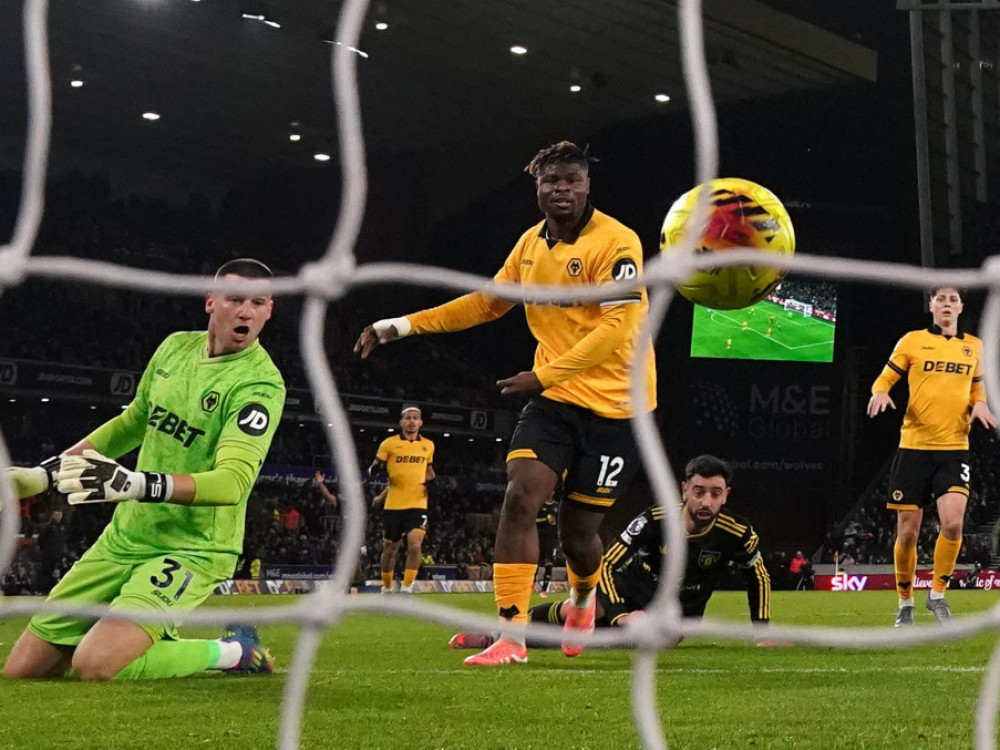 Kako vreme prolazi Vulvsi počinju da gledaju ka Čempionšipu