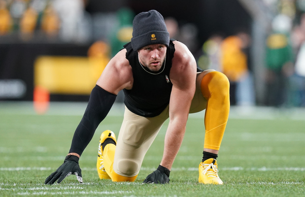 Ti Džej Vat je završio u bolnici