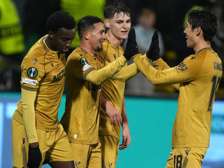 Ubedljiv trijumf Palas u Irskoj: "Orlovi" hvataju poslednji voz za top osam