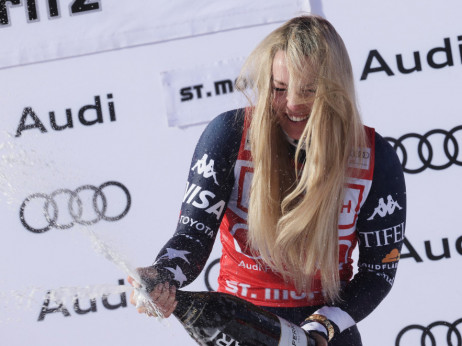 Neuništiva Lindzi Von, u 41. godini slavila u Sent Moricu i ispisala istoriju skijanja