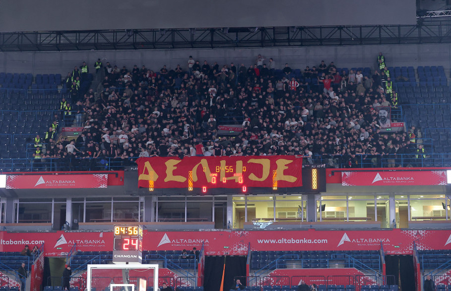 Navijači Crvene zvezde spremni za derbi