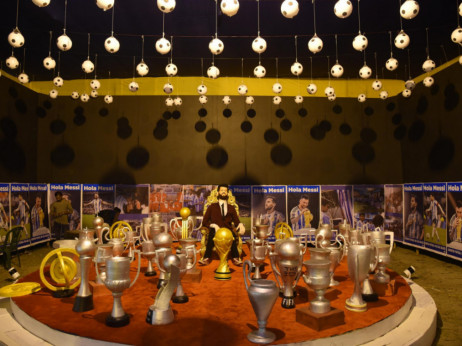 (VIDEO) Lionel Mesi "izliven" u Kalkuti: Statua visoka kao neboder, Indija na nogama zbog Argentinca