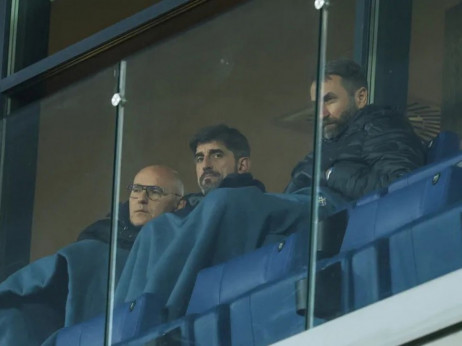 Veljko Paunović, na licu mesta, ispratio novi superligaški kiks Crvene zvezde